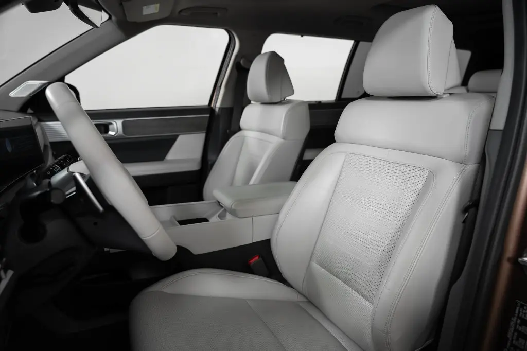 2024 Hyundai Santa Fe - $28,500
