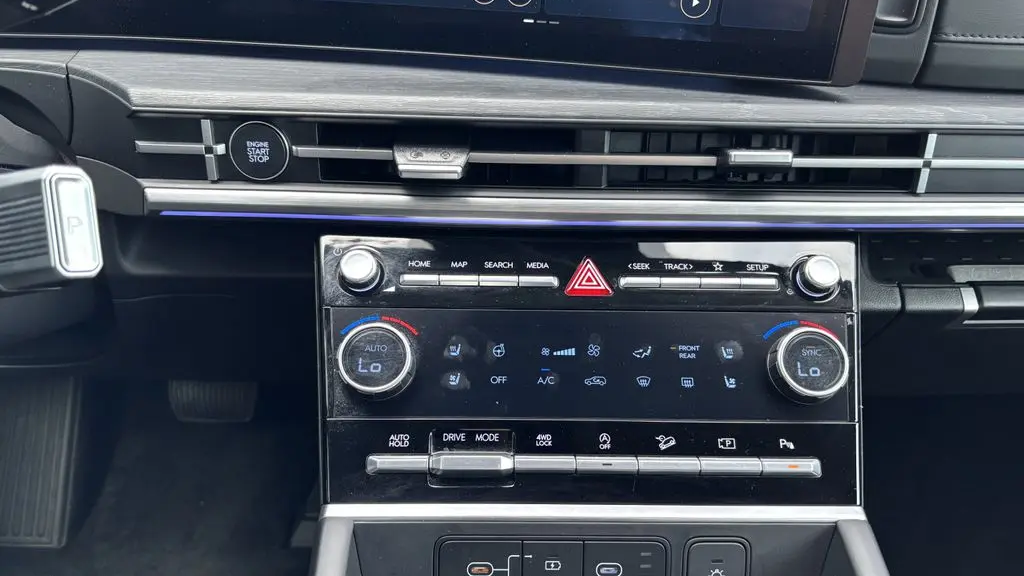 2025 Hyundai SANTA FE Limited