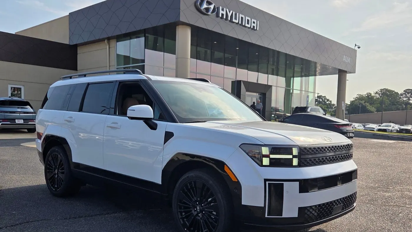 Preowned 2026 Hyundai SANTA FE Hybrid Calligraphy for Sale