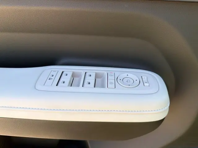 2025 Hyundai Santa Fe - $37,221