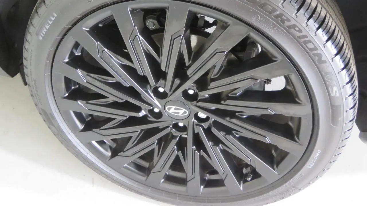 2025 Hyundai SANTA FE Calligraphy