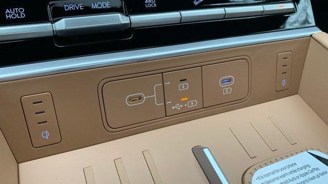 2026 Hyundai SANTA FE Hybrid Calligraphy
