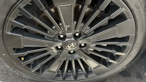 2025 Hyundai SANTA FE Hybrid Calligraphy