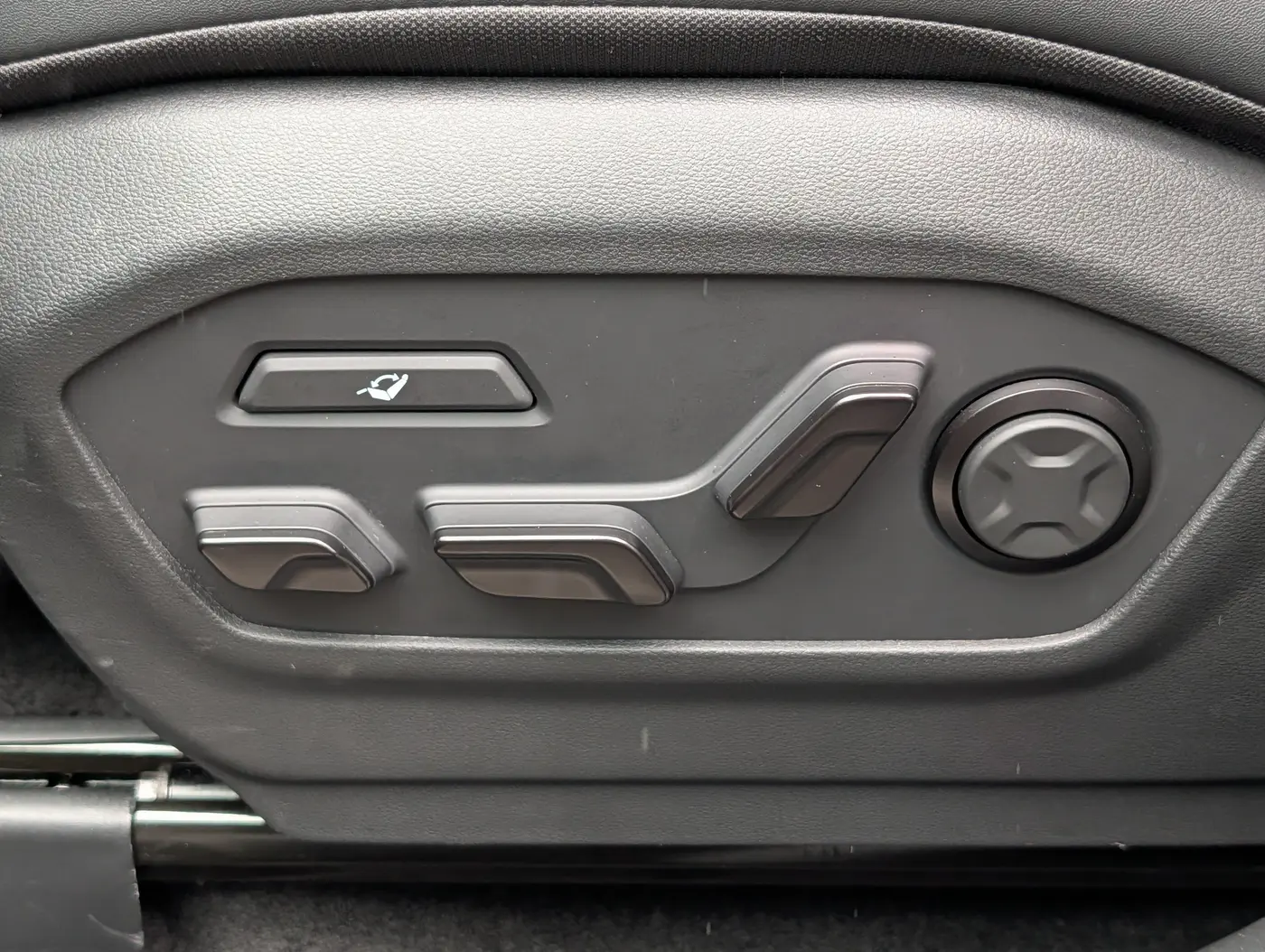 2026 Hyundai Santa Fe - $46,350