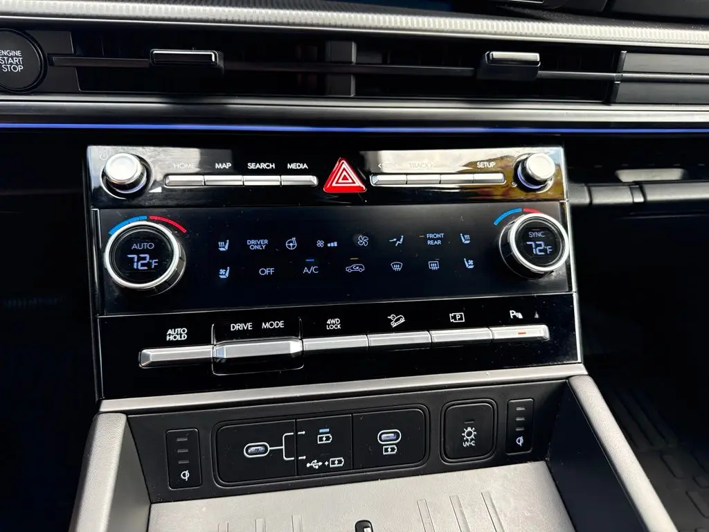 2025 Hyundai Santa Fe - $37,586