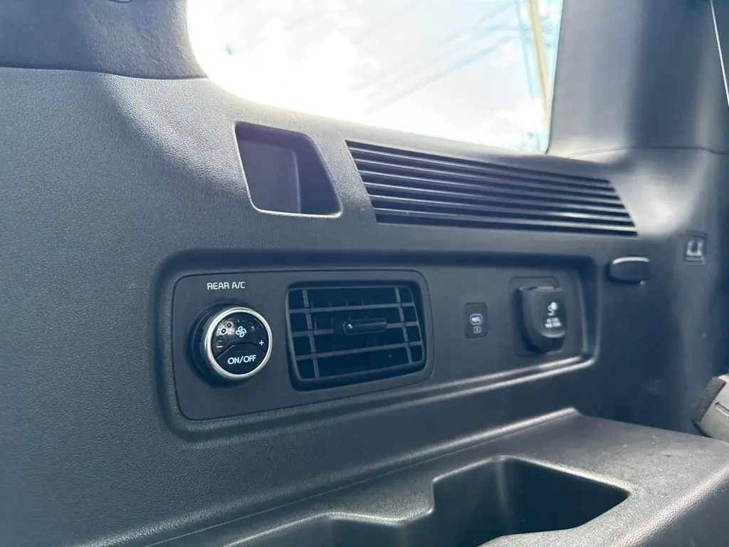 2025 Hyundai Santa Fe - $37,586