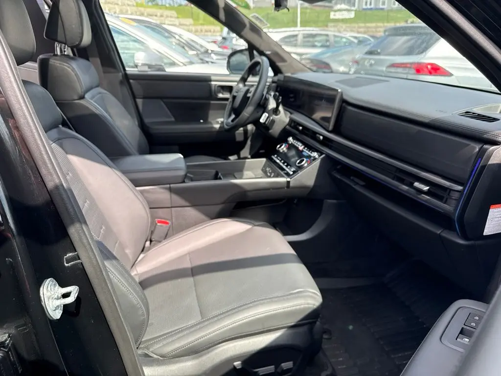 2025 Hyundai Santa Fe - $37,586