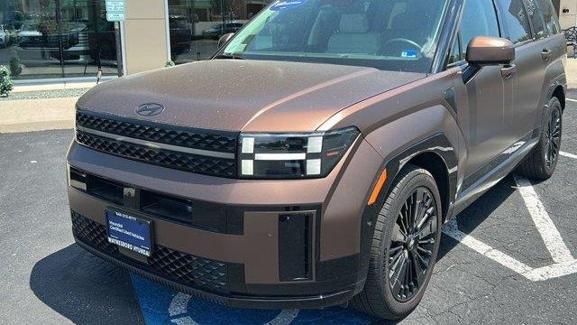 Preowned 2025 Hyundai SANTA FE Hybrid Calligraphy for Sale