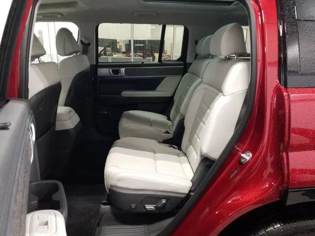 2025 Hyundai Santa Fe - $42,544