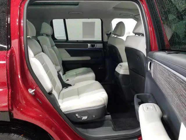 2025 Hyundai Santa Fe - $42,544