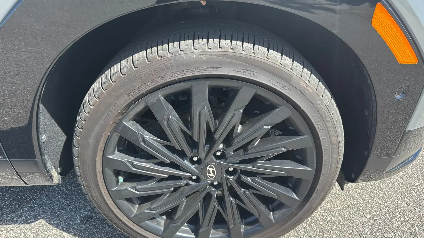 2025 Hyundai SANTA FE Calligraphy