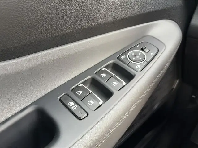 2023 Hyundai Santa Fe - $20,986
