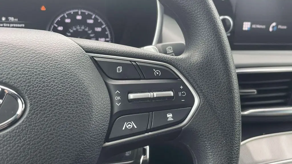 2023 Hyundai SANTA FE SE