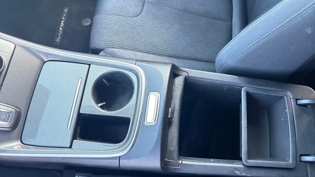 2022 Hyundai SANTA FE SE