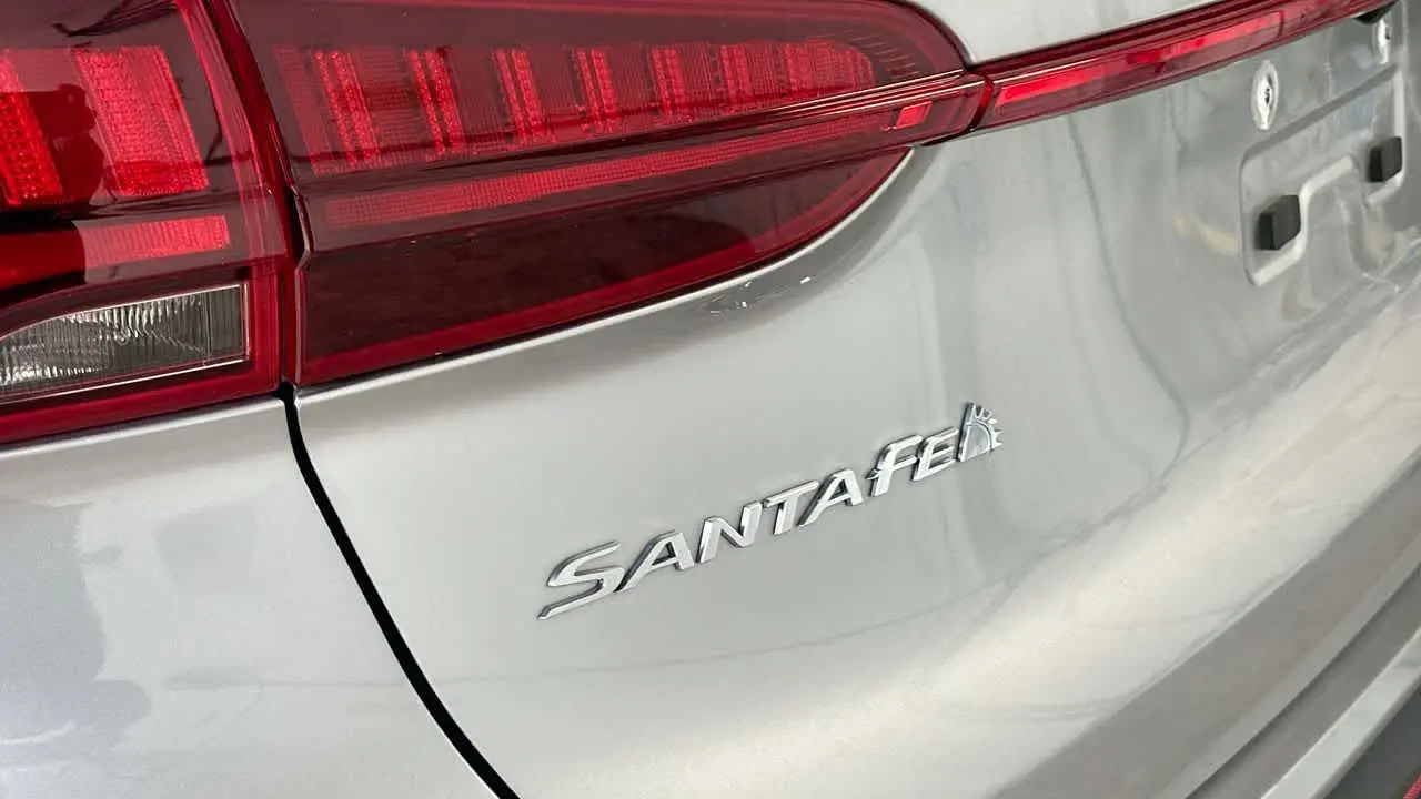 2023 Hyundai SANTA FE SE