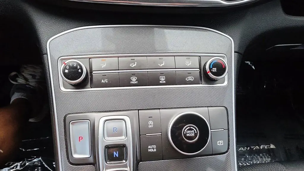 2023 Hyundai SANTA FE SE