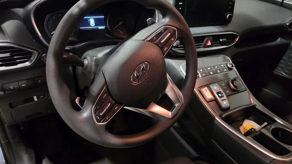 2023 Hyundai SANTA FE SE