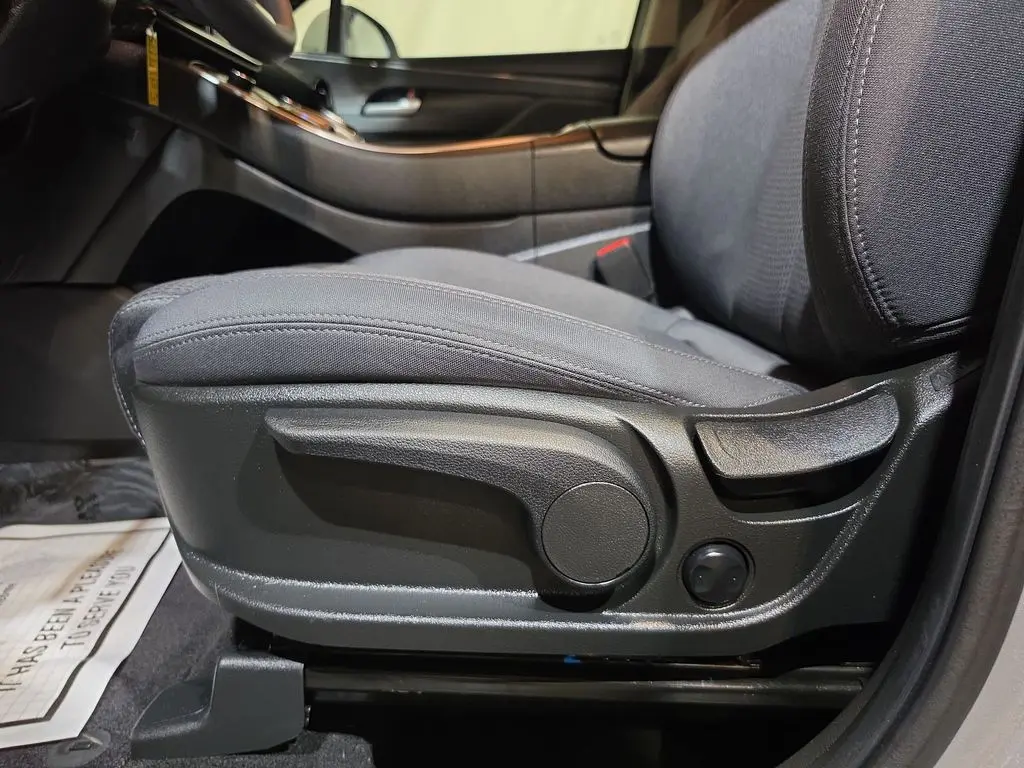 2023 Hyundai Santa Fe - $19,248