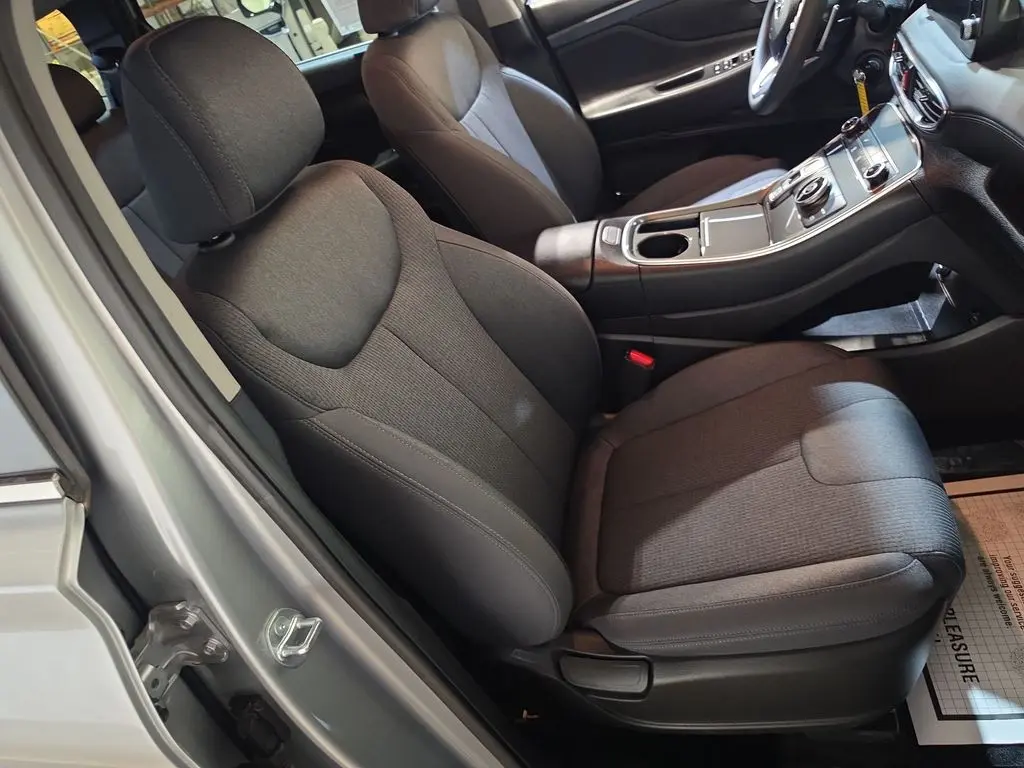 2023 Hyundai Santa Fe - $19,248