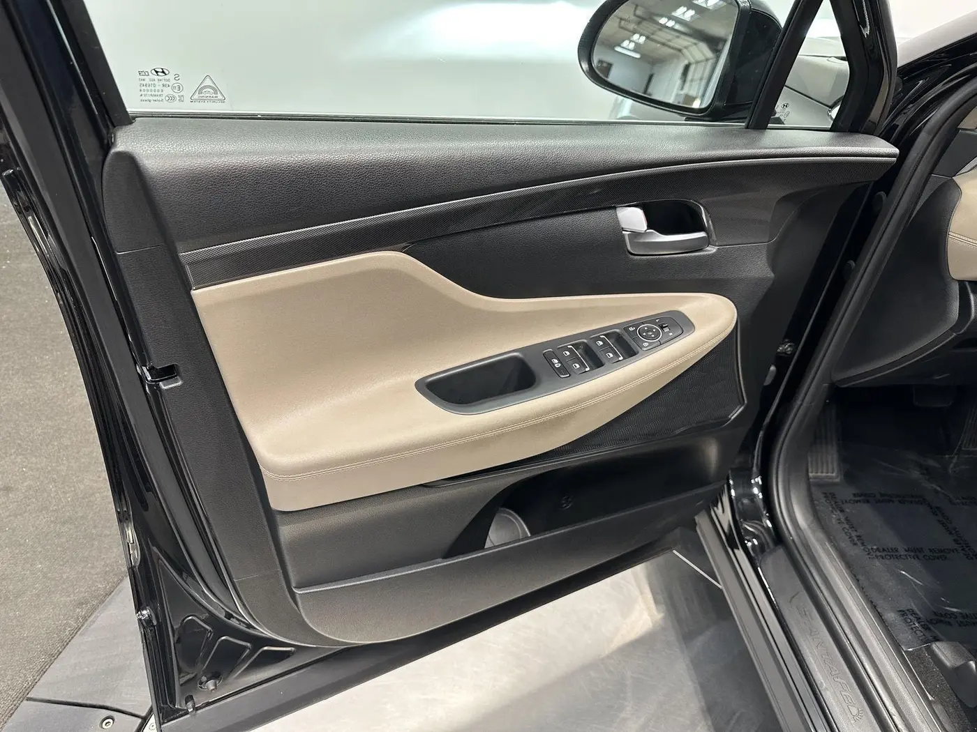 2023 Hyundai Santa Fe - $22,899