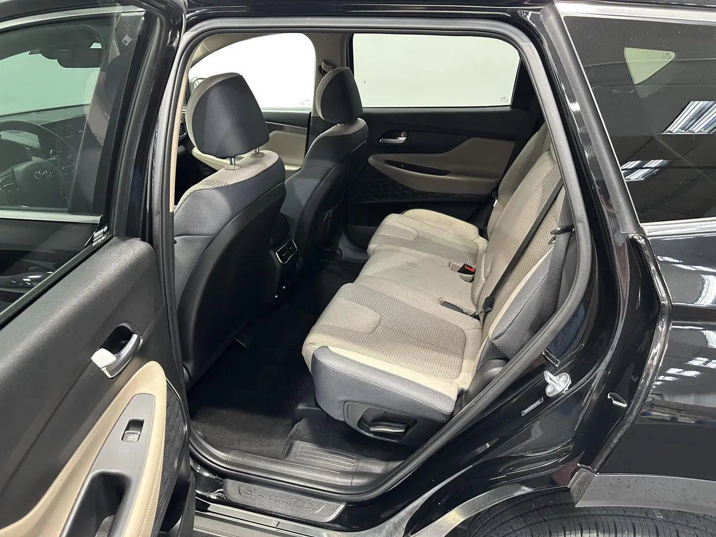 2023 Hyundai Santa Fe - $22,899