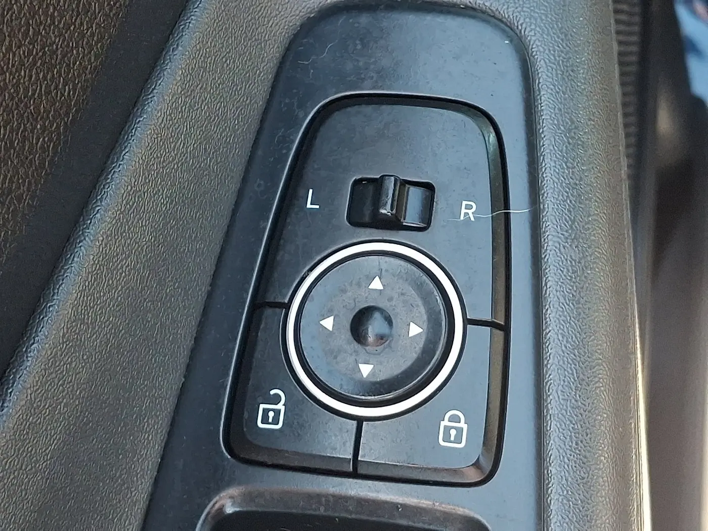 2023 Hyundai Santa Fe - $16,990