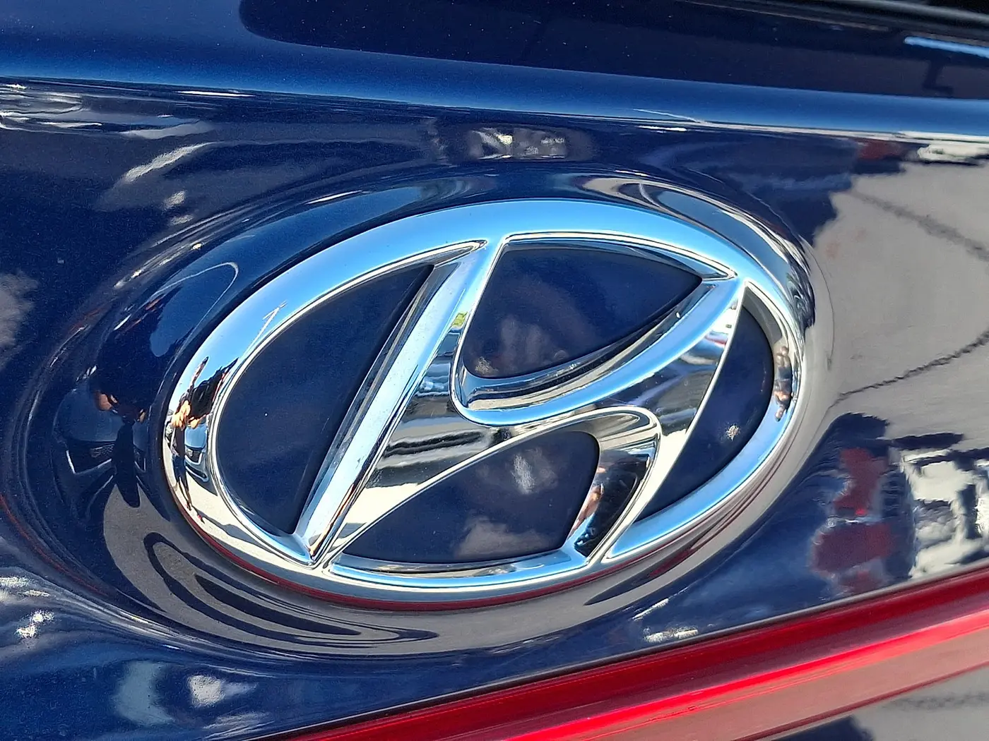 2023 Hyundai Santa Fe - $16,990