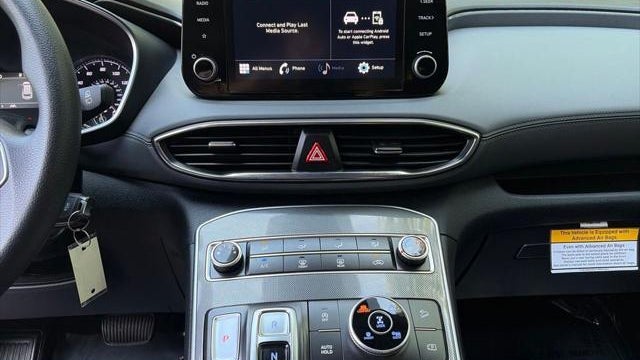 2023 Hyundai SANTA FE SE