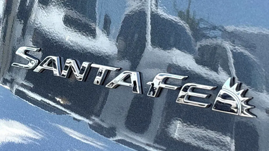 2023 Hyundai SANTA FE SE