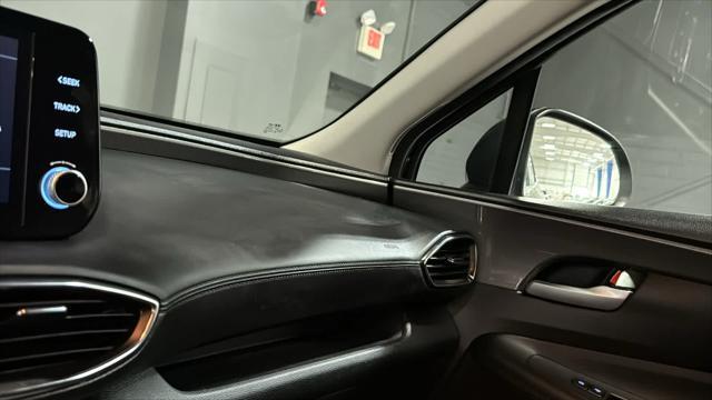 2023 Hyundai SANTA FE SE