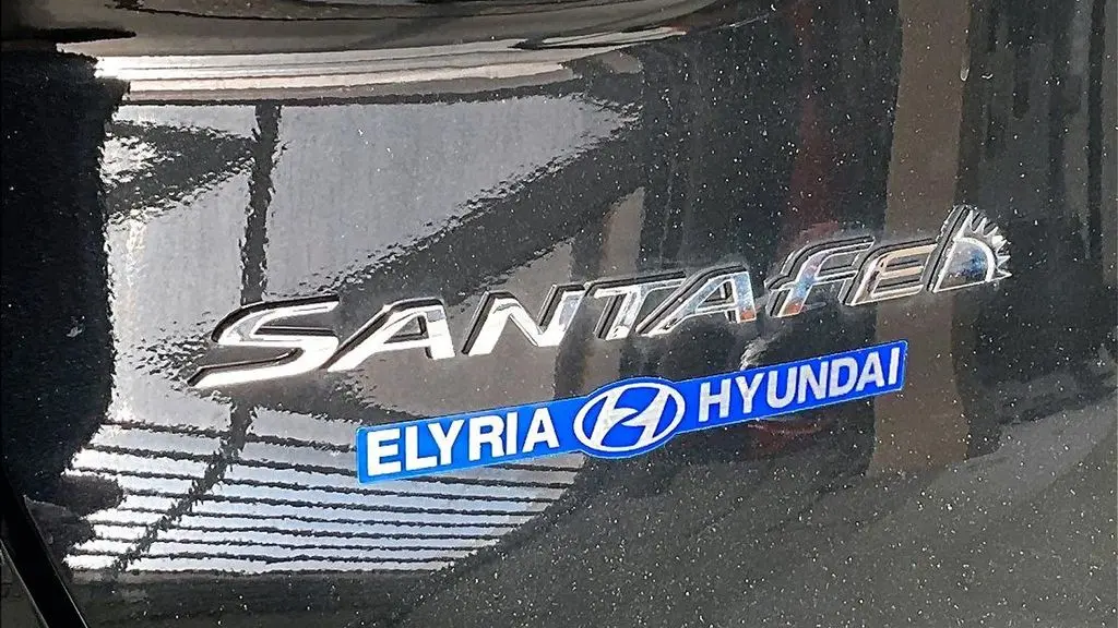 2023 Hyundai SANTA FE SE
