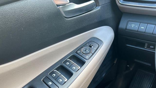2022 Hyundai SANTA FE SE