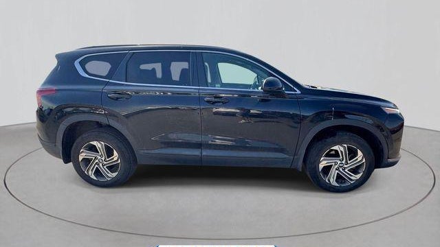 2022 Hyundai SANTA FE SE