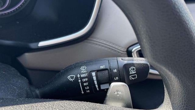 2022 Hyundai SANTA FE SE