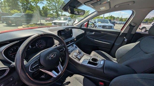 2022 Hyundai SANTA FE SE