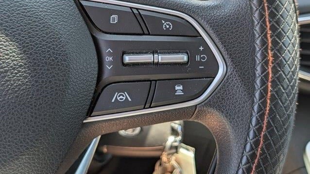 2022 Hyundai SANTA FE SE