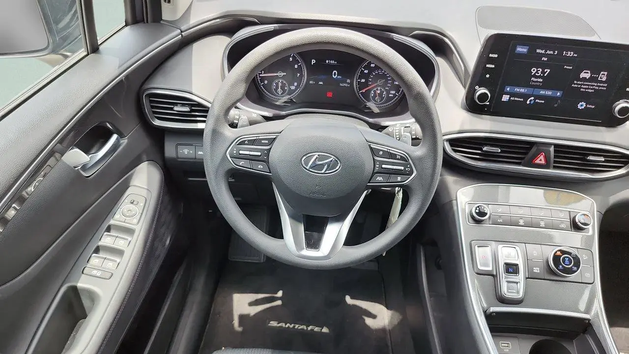 2023 Hyundai SANTA FE SE