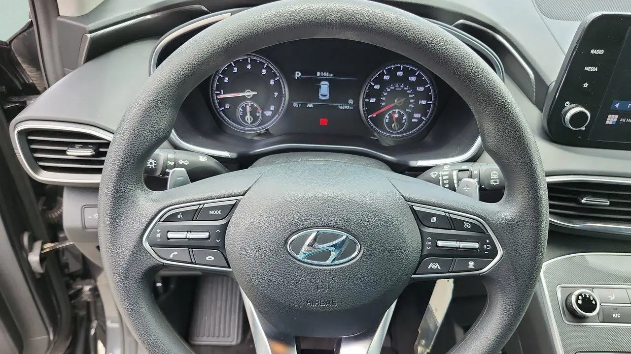2023 Hyundai SANTA FE SE