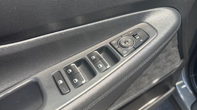 2021 Hyundai SANTA FE SE