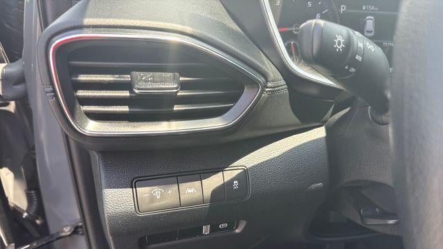 2021 Hyundai SANTA FE SE