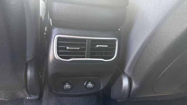 2021 Hyundai SANTA FE SE