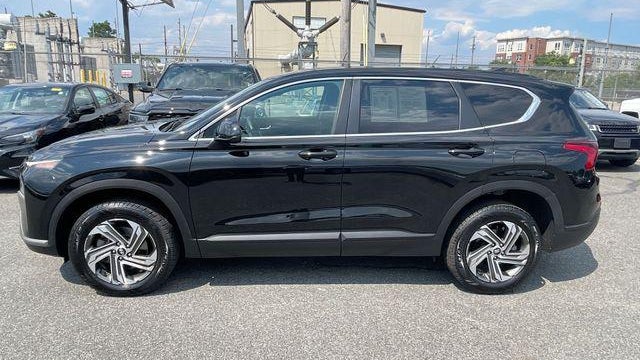 2023 Hyundai SANTA FE SE