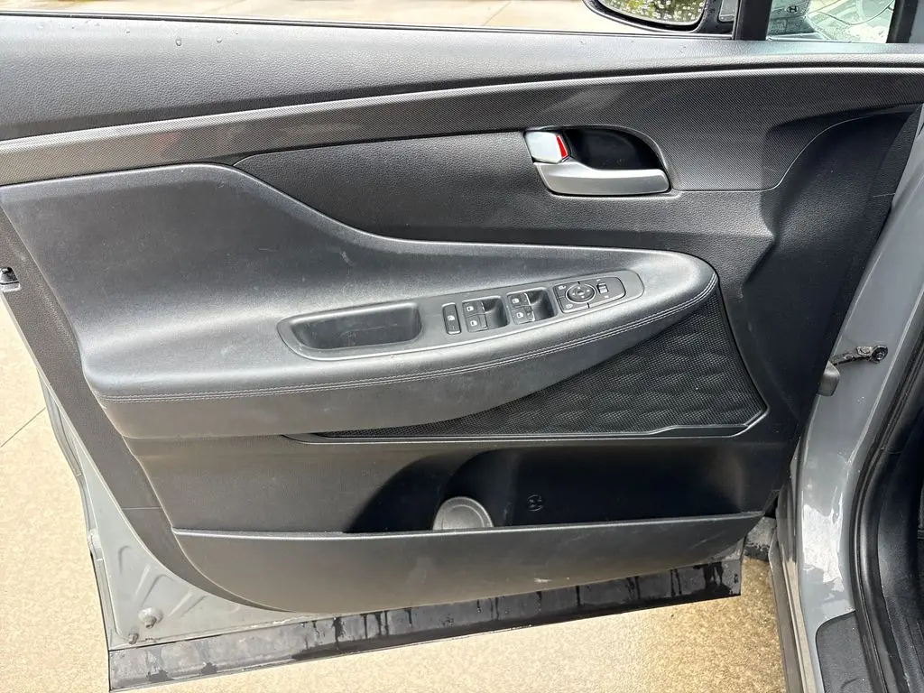 2021 Hyundai Santa Fe - $17,000