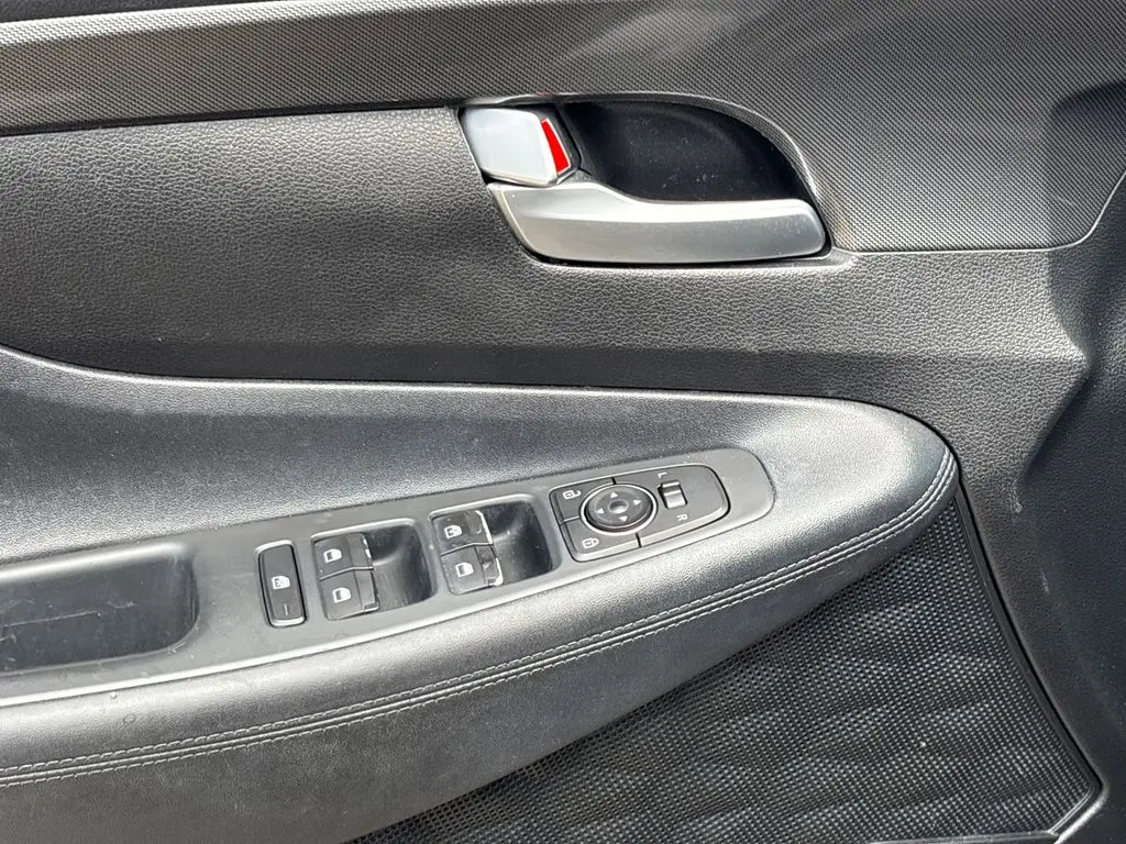 2021 Hyundai Santa Fe - $17,000