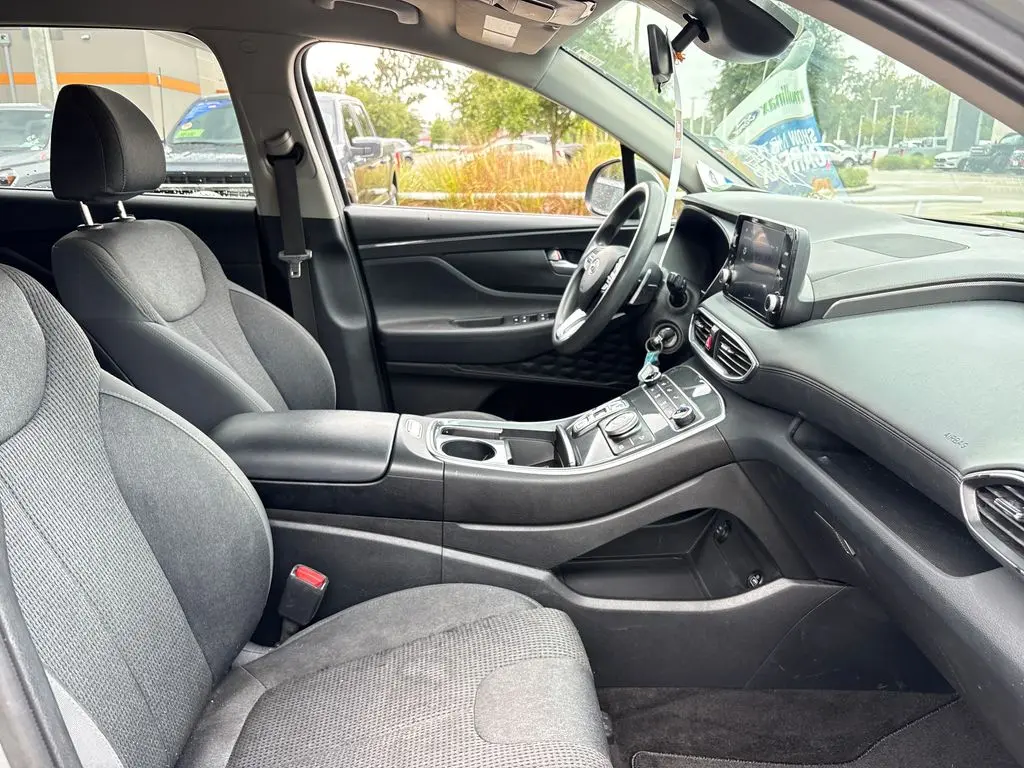 2021 Hyundai Santa Fe - $17,000