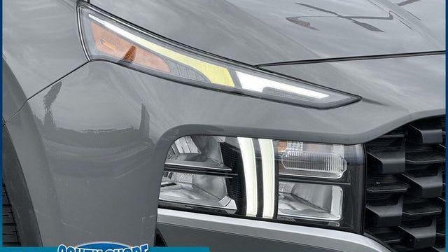 2022 Hyundai SANTA FE SE