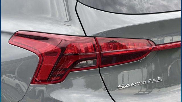 2022 Hyundai SANTA FE SE