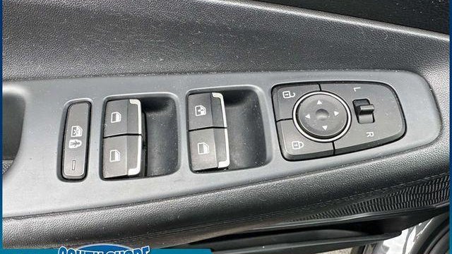 2022 Hyundai SANTA FE SE