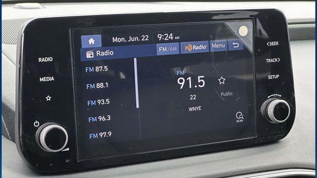 2022 Hyundai SANTA FE SE