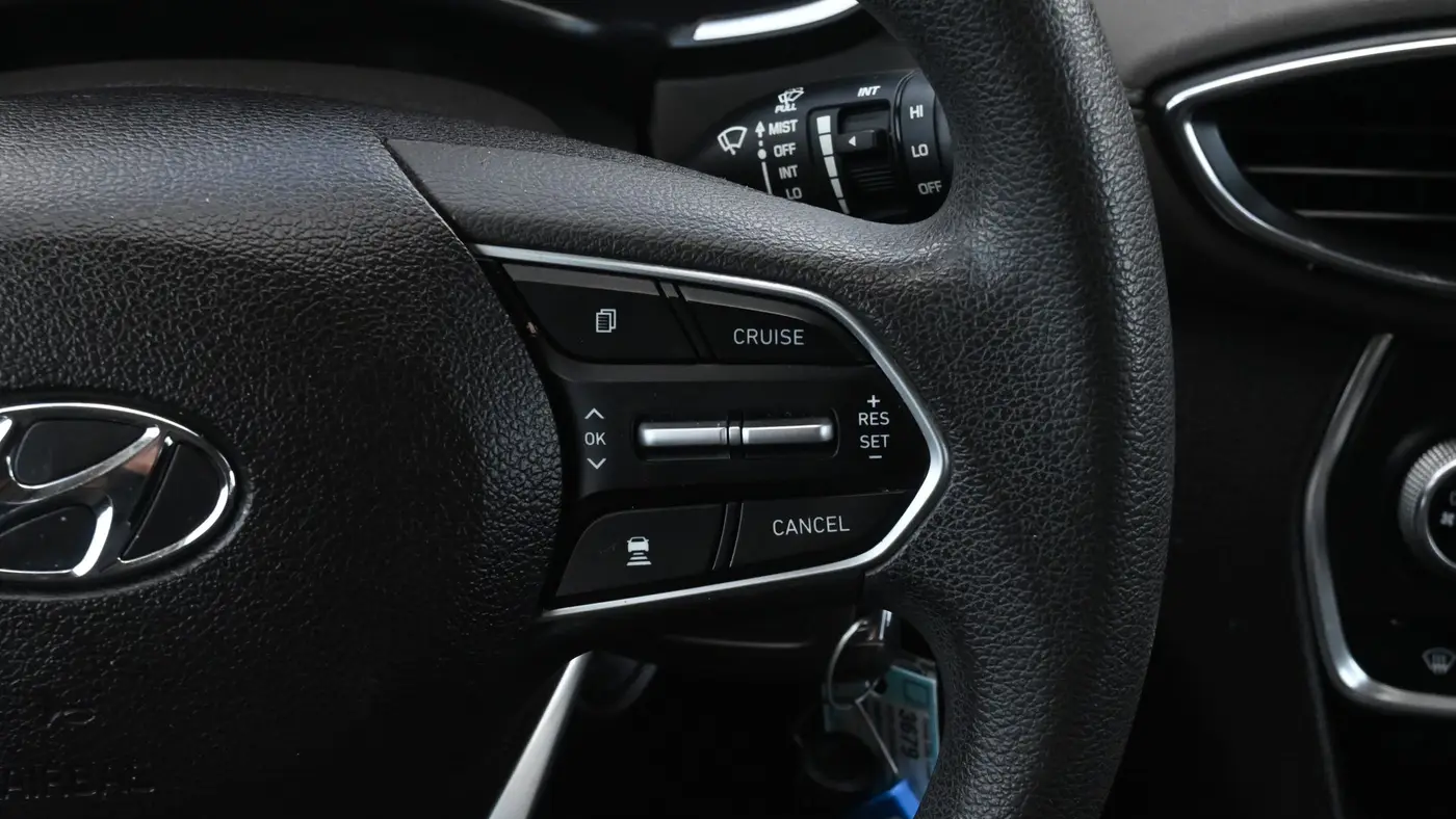 2020 Hyundai SANTA FE SE